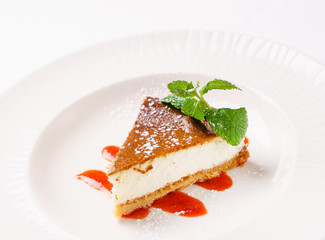 cheesecake with jam