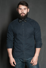 Naklejka premium Portrait of handsome man with beard