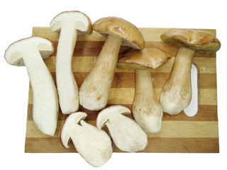 fresh mushrooms on cutting board