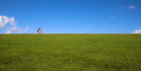 Radtour auf dem Deich