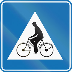Belgian informational road sign - Cyclists crossing