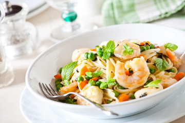 Linguine With Shrimp And Vegetables