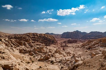 Fototapeta na wymiar panoramic view to the ruins of the roman great temple in ancient petra, jordan