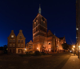 Obraz na płótnie Canvas Panorama of The Church and houses in Gdansk