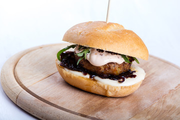 Hamburger with onion chutney and cheese