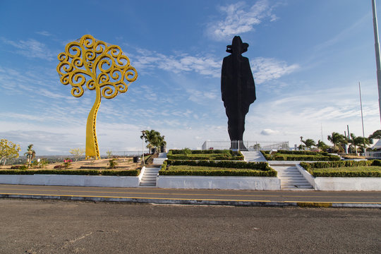 Memorials to Nicaraguan revolutionary Augusto Sandino, who led the revolt against the US occupation of Nicaragua in 1933. General travel imagery for Nicaragua.
