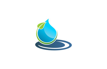 water drops naturally logo