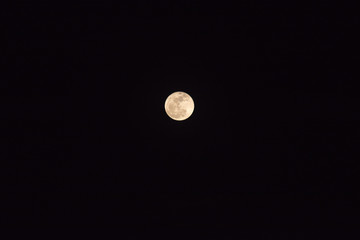 Mond über dem Äquator II