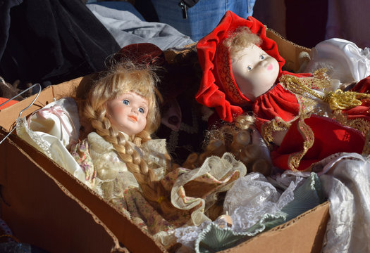vintage dolls on Milan fleamarket 