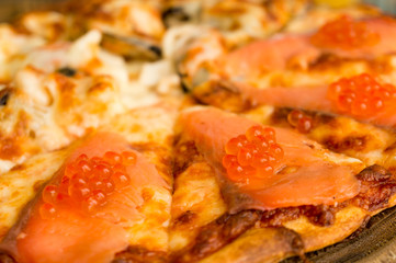 salmon roe and shellfish pizza