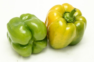 Перцы на белом фоне