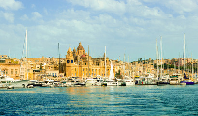 Obraz premium view of Valletta bay with yachts