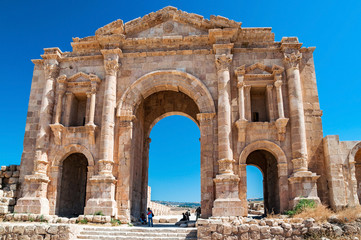 triumphal arch of emperor hadrian at jerash, jordan