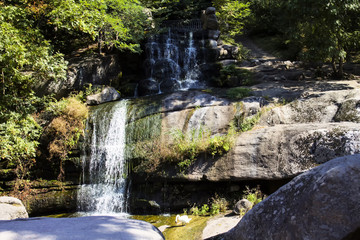 Obraz premium Beautiful stone falls in the sofiyevsky park of Ukraine.