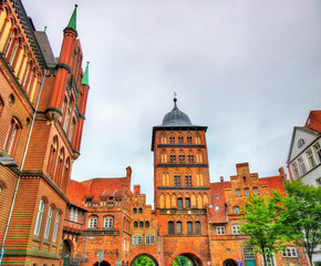 Obraz premium Burgtor, the northern gate of Lubeck, Germany