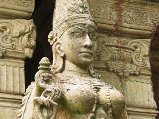 Maine-et-Loire - Parc oriental de Maulévrier - Tête de statue