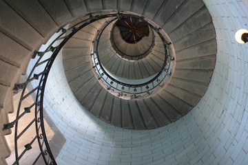 Fototapeta premium escalier en colimaçon du phare d'Eckmühl à Penmarc'h finistère sud,Bretagne