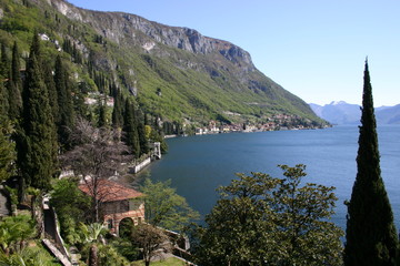 Fototapeta na wymiar Villa Monastero on the Lake Como