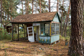 Fototapeta na wymiar Verstrahltes und evakuiertes Kinderdorf bei Chernobyl