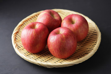 りんご　Apples