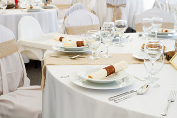 restaurant table set