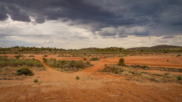 Unwetter über dem Outback in Broken Hill, Australien