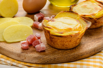 Tortino di patate e pancetta, fuoco selettivo