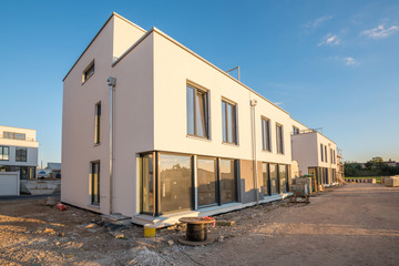Obraz premium Moderne Cubushäuser, Baustelle