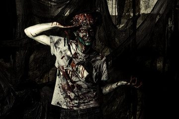 Naklejka premium disgusting zombie