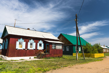 Летом на деревенской улице