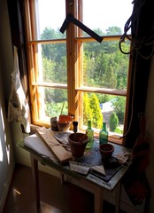 Crafts table and window