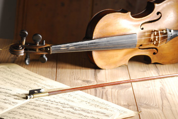 violin and notes  