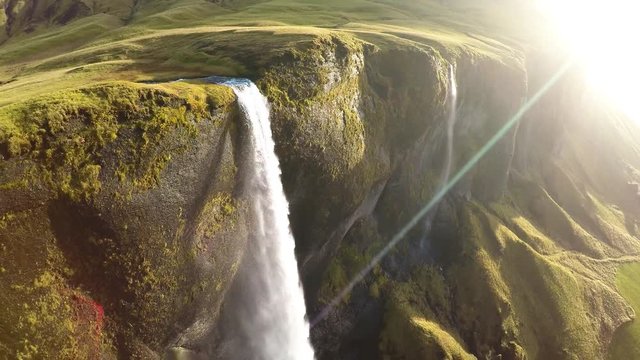 Foss a Sidu - Amazing waterfall footage in Iceland