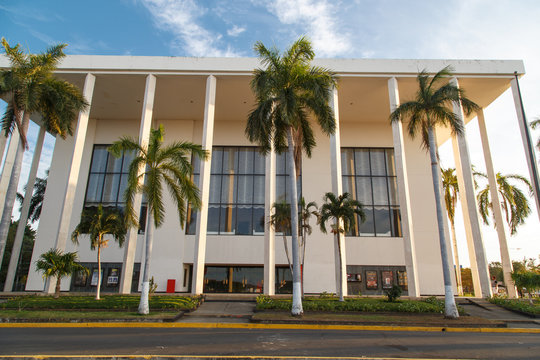 Ruben dario the national theater outdoors