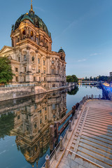 Fototapeta na wymiar The Dom of Berlin and the river Spree