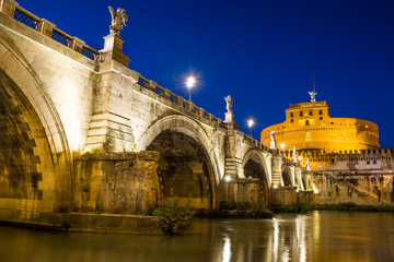 Obraz premium castel sant angelo at sundown