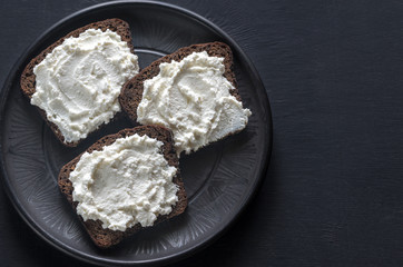 Sandwiches with cream cheese
