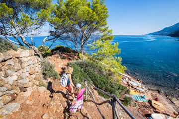 Promenade &agrave; Port des Canonge