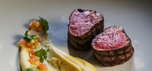 veal with mashed potatoes