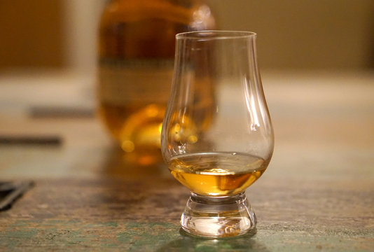 Whisky Noising Glass