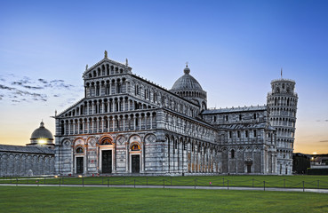 Fototapeta na wymiar Pisa Cathedral Tower Sunrise