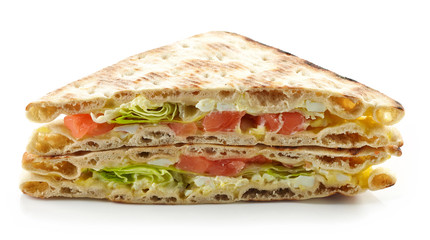 Sandwich with salmon and cream cheese