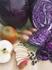 cooking red cabbage with the traditional ingredients