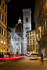 Fototapeta premium Florence Cathedral (Duomo - Basilica di Santa Maria del Fiore) night view from street level, night view from Via degli Agli