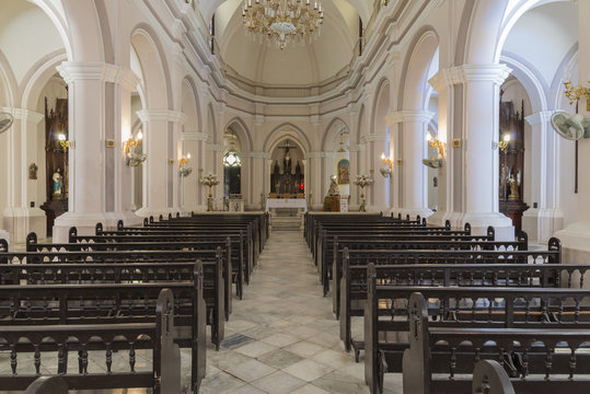 Kuba, Havanna-Vieja ; Calle Compostela, Innenaufnahme der historischen Kirche " Iglesia del Santo Angel ".