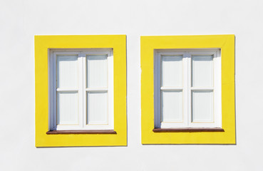 two windows with yellow line