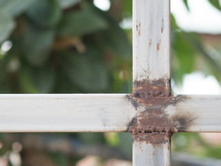 Old steel weld, the weld is rusty. Old steel.
