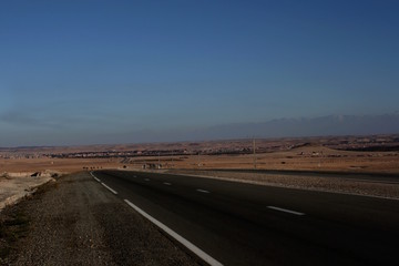 Marokko, Straße bei Marrakesch