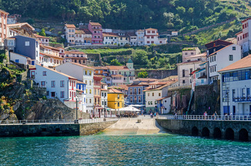 Harbor of Cudillero © Alfonsodetomas