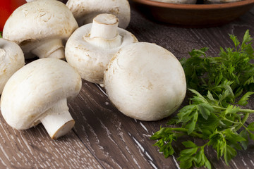 edible raw mushrooms